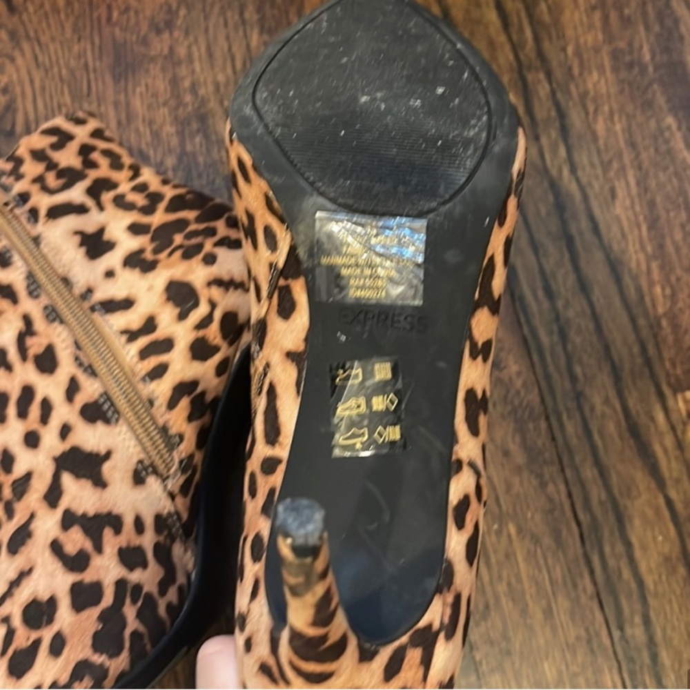 Express Leopard booties. - Picture 6 of 6